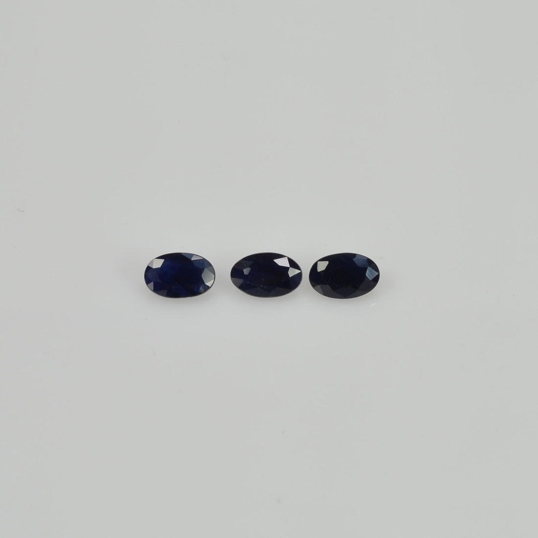 5x3 mm Natural Calibrated Blue Sapphire Loose Gemstone Oval Cut