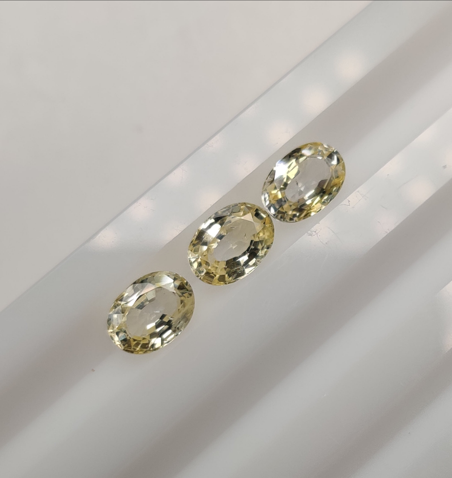 7x5 mm Natural Calibrated Sri Lanka Yellow Sapphire Loose Gemstone Oval Cut