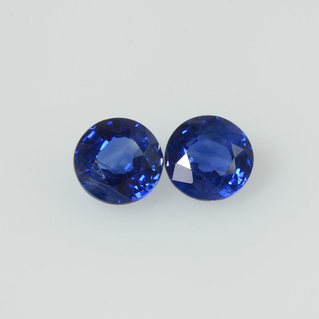 4.1-4.2 mm Natural Blue Sapphire Loose Gemstone Round Diamond Cut