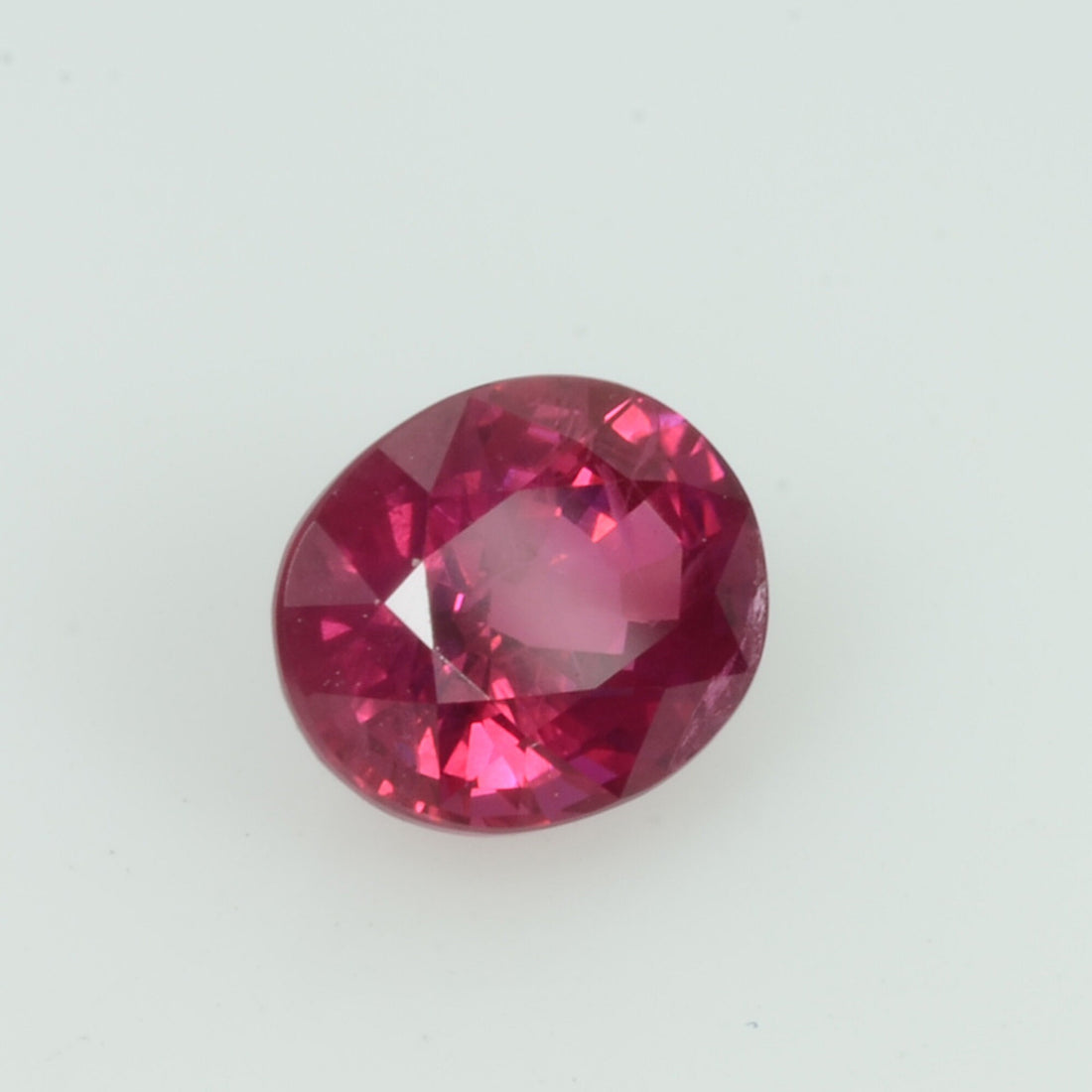 0.84 Cts Natural Vietnam Ruby Loose Gemstone Oval Cut