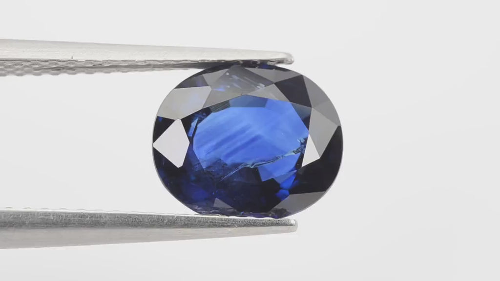 2.65 cts  Natural Blue Sapphire Loose Gemstone Oval Cut