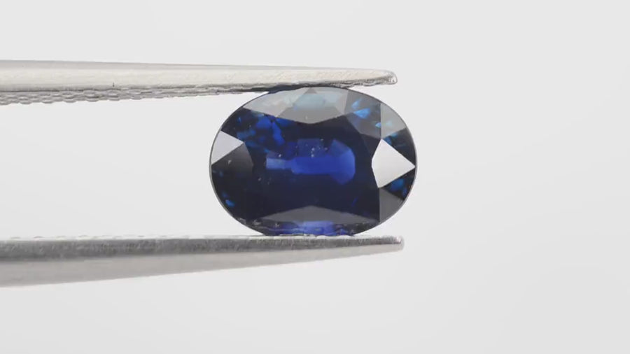 1.79 cts  Natural Blue Sapphire Loose Gemstone Oval Cut