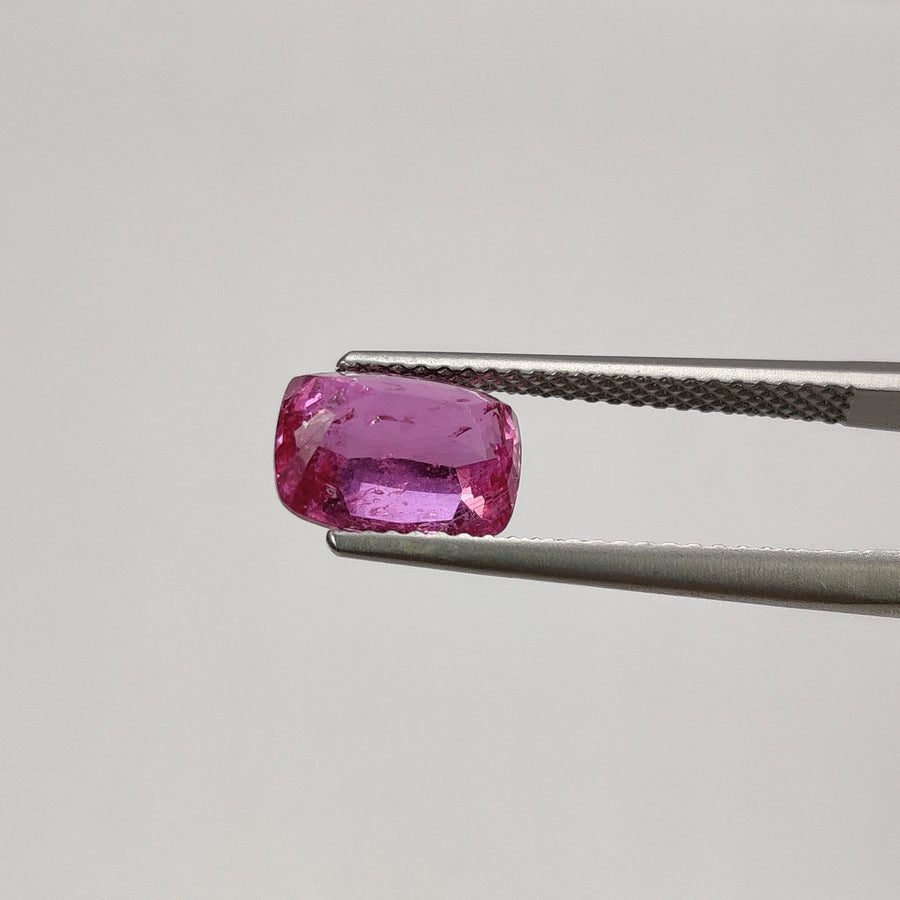 3.04 cts Natural Pink Sapphire Loose Gemstone Cushion Cut