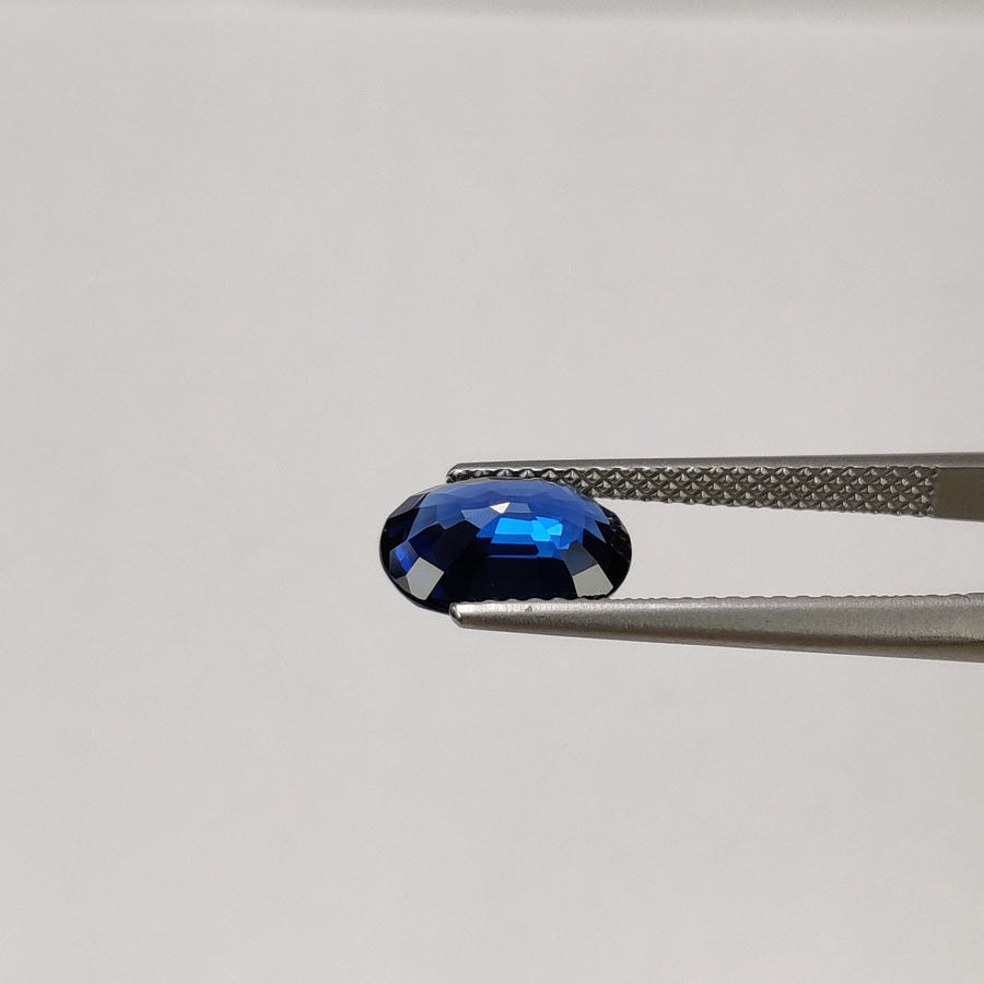 2.34 cts Natural Blue Sapphire Loose Gemstone Oval Cut GRS Certified
