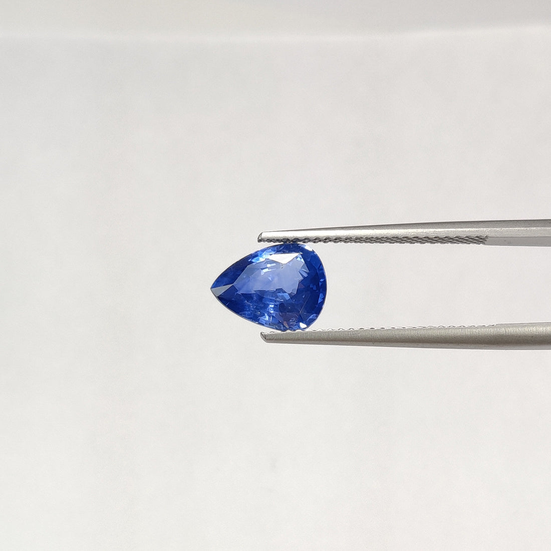 2.54 cts Unheated Natural Blue Sapphire Loose Gemstone Pear Cut
