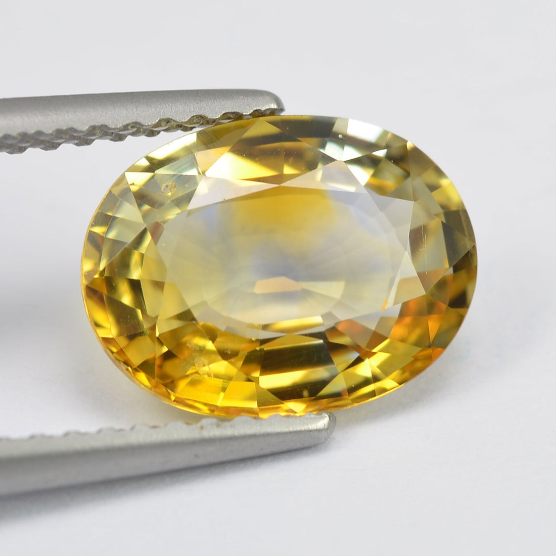 2.65 cts Natural Yellow Sapphire Loose Gemstone Oval Cut
