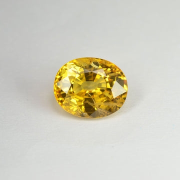 3.67 cts Natural Yellow Sapphire Loose Gemstone Oval Cut