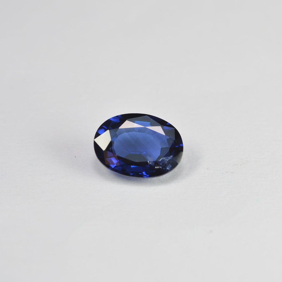 0.95 cts Natural Blue Sapphire Loose Gemstone Oval Cut Certified