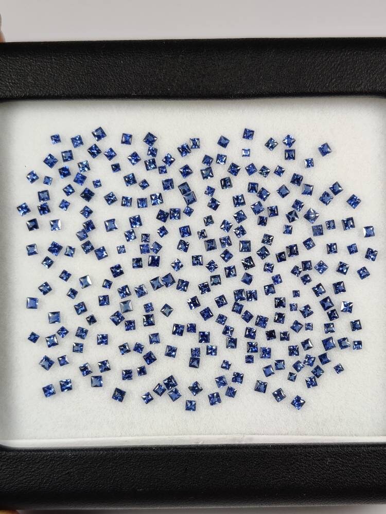 1.2-1.8 mm Natural Blue Sapphire Loose Gemstone Princess Cut