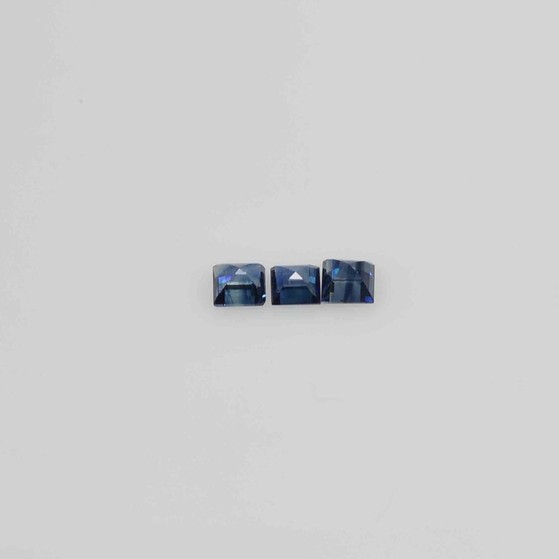 1.2-2.3 mm Natural Callibrated Blue Sapphire Loose Gemstone Square Cut