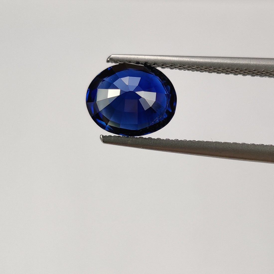 2.55 cts Unheated Natural Blue Sapphire Loose Gemstone Oval Cut GRS Certified