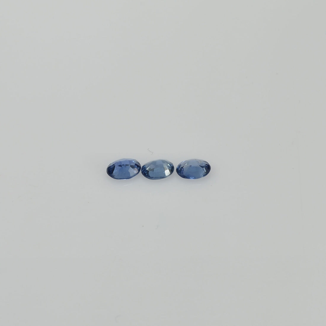 4x3 mm Natural Calibrated Blue Sapphire Loose Gemstone Oval Cut