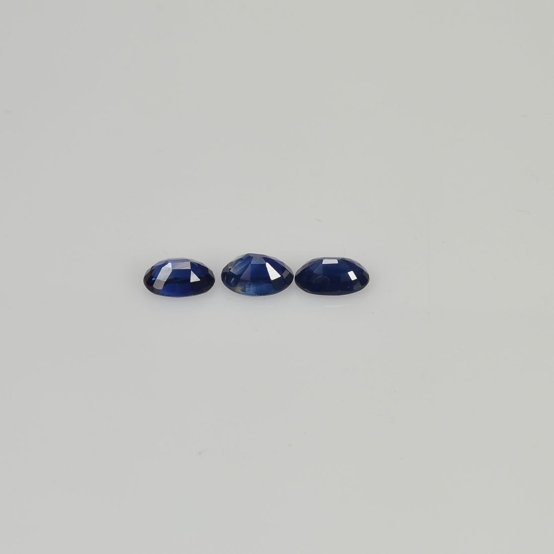 5x3 mm Natural Calibrated Blue Sapphire Loose Gemstone Oval Cut