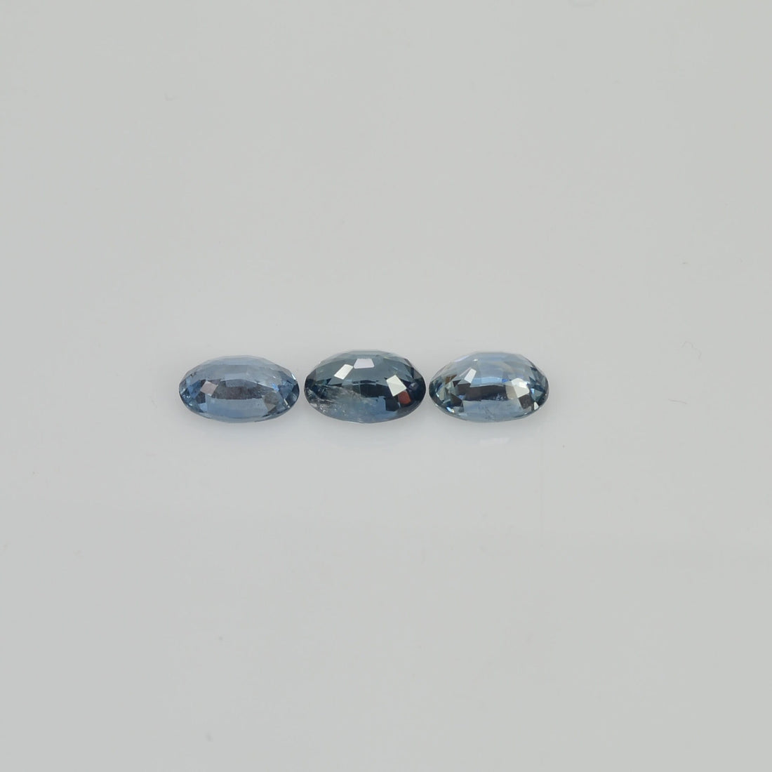 6x4 mm Natural Calibrated Blue Sapphire Loose Gemstone Oval Cut