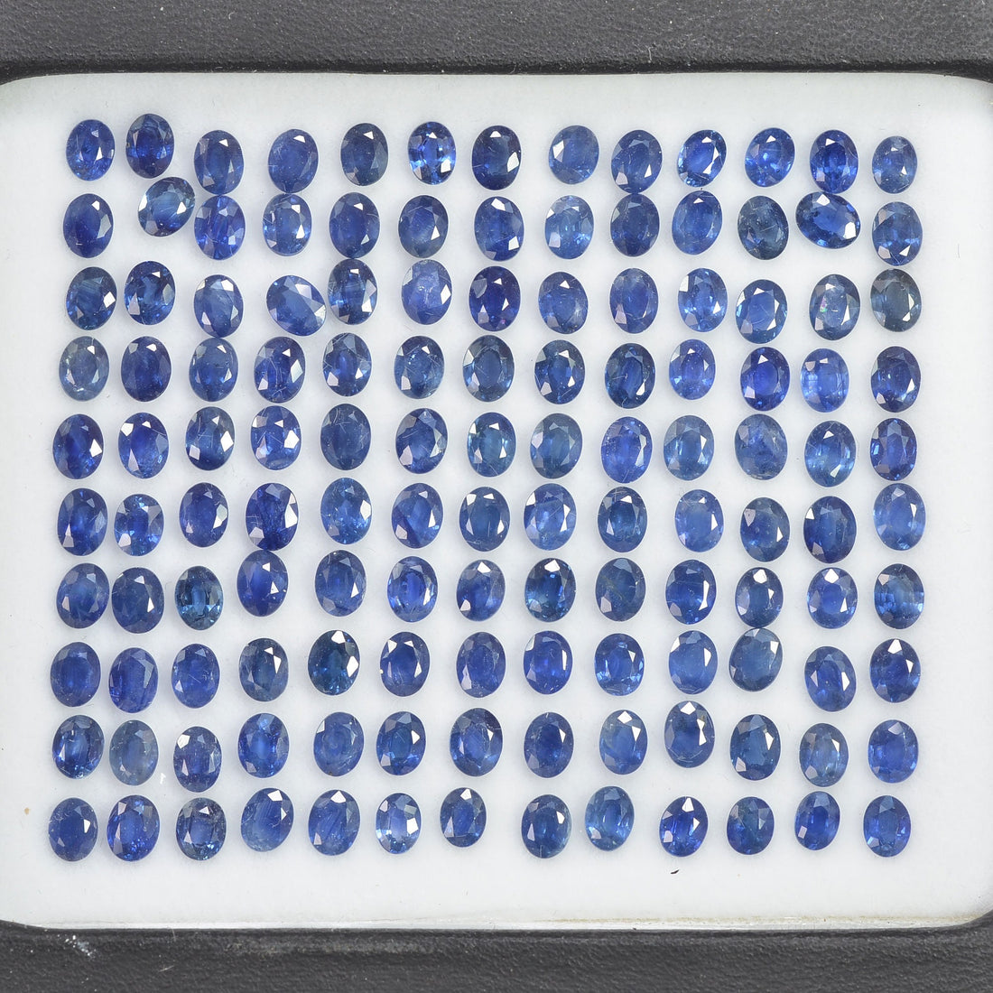 4x3 mm Natural Calibrated Blue Sapphire Loose Gemstone Oval Cut