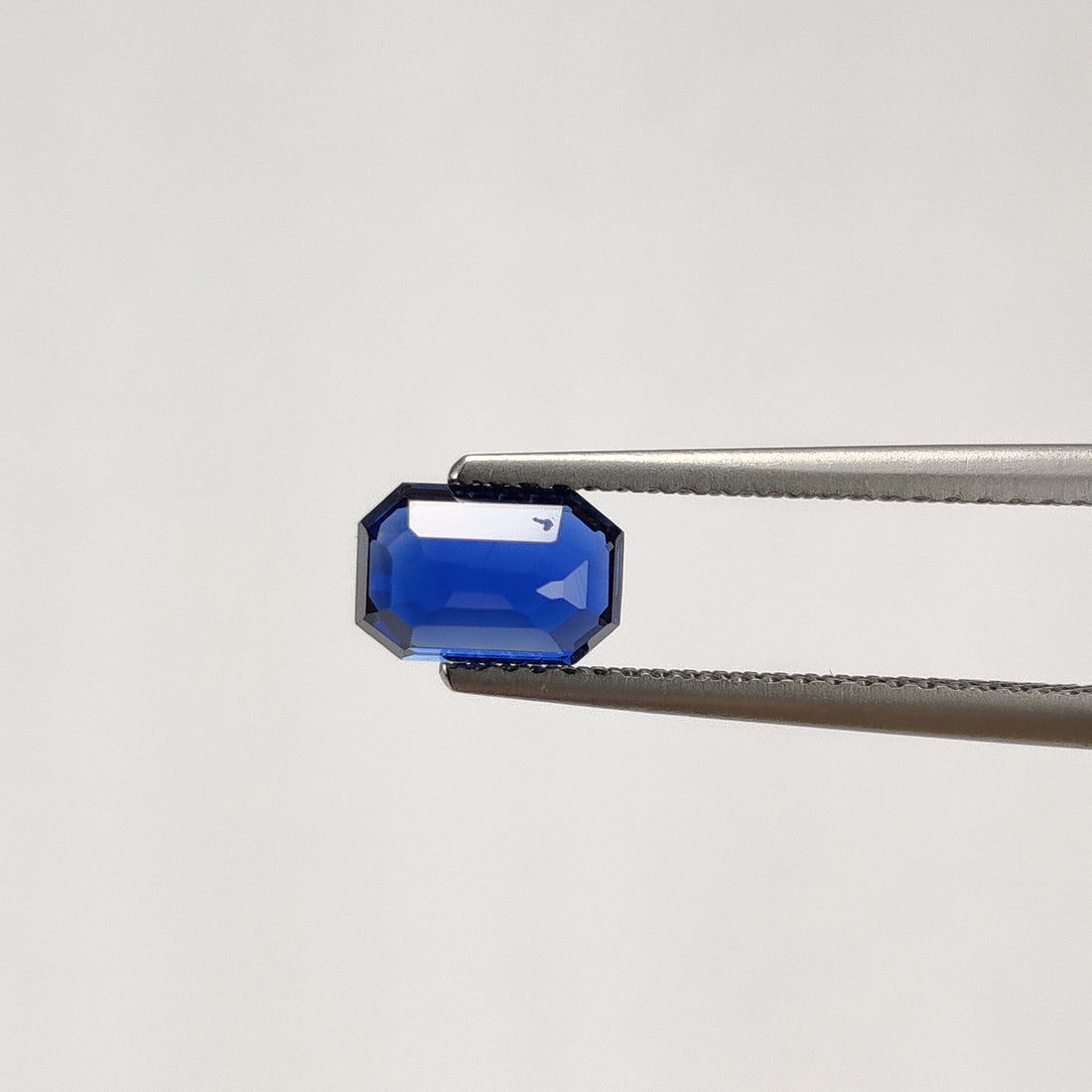 1.22 cts Natural Blue Sapphire Loose Gemstone Emerald Cut Certified