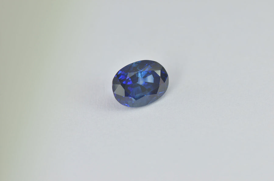 2.04 cts Unheated Natural Blue Sapphire Loose Gemstone Oval Cut Certified