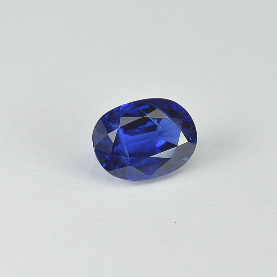 1.99 cts Natural Blue Sapphire Loose Gemstone Oval Cut Certified