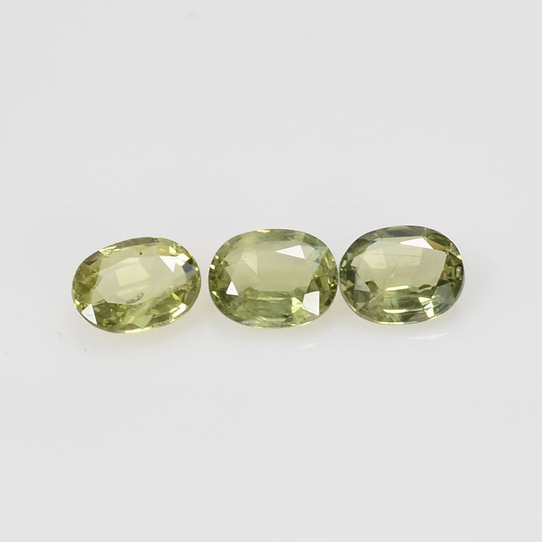 5x4 mm Natural Calibrated Green Sapphire Loose Gemstone Oval Cut