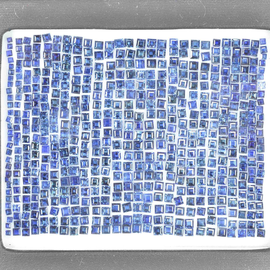 1.2-2.3 mm Natural Callibrated Blue Sapphire Loose Gemstone Square Cut