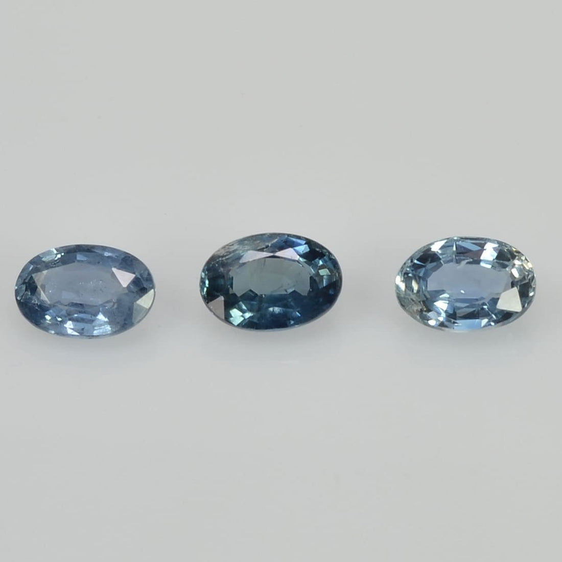 6x4 mm Natural Calibrated Blue Sapphire Loose Gemstone Oval Cut