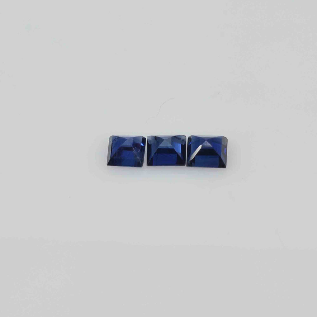2.5-3.7 mm Natural Calibrated Blue Sapphire Loose Gemstone Square Cut