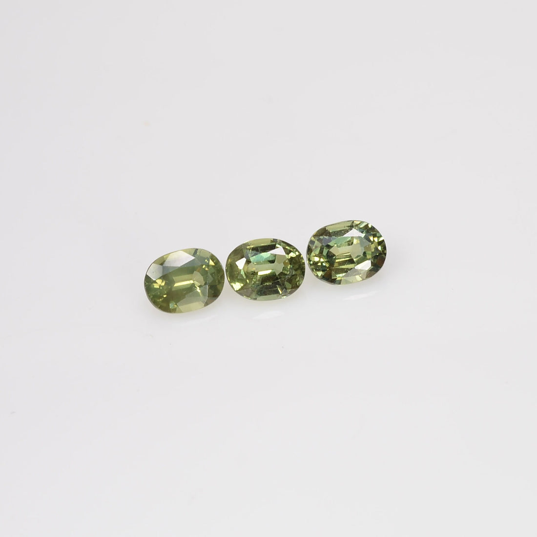 5x4 mm Natural Calibrated Green Sapphire Loose Gemstone Oval Cut