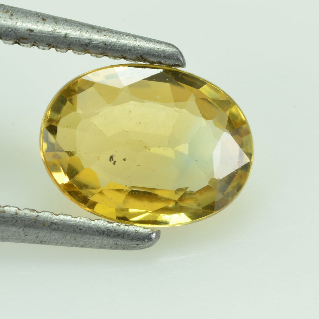 1.07 cts Natural Yellow Sapphire Loose Gemstone Oval Cut