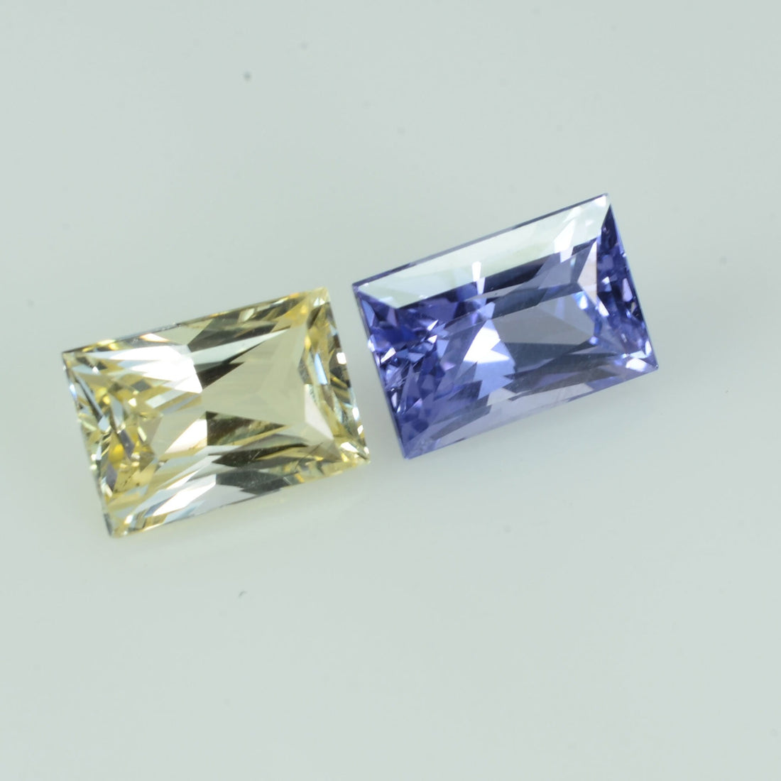 1.65 cts Natural Fancy Sapphire Loose Pair Gemstone Baguette Cut