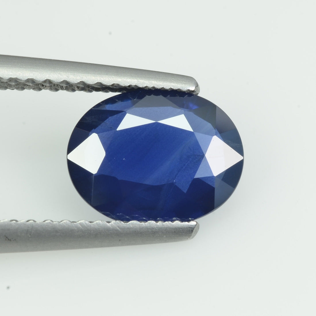 1.57 cts Natural Blue Sapphire Loose Gemstone Oval Cut