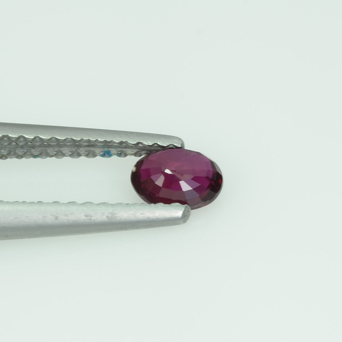 0.35 Cts Natural Thai Ruby Loose Gemstone Oval Cut