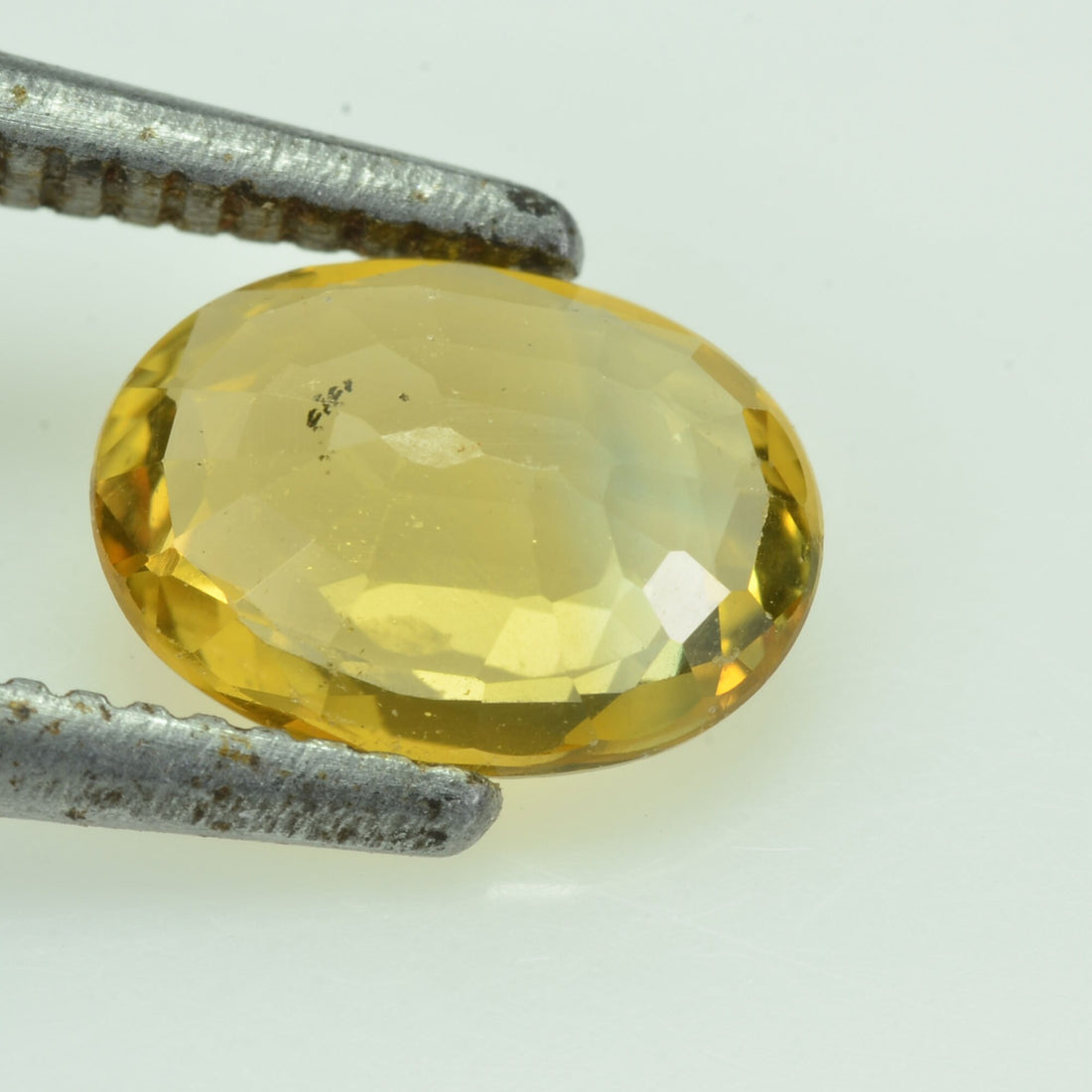 1.07 cts Natural Yellow Sapphire Loose Gemstone Oval Cut