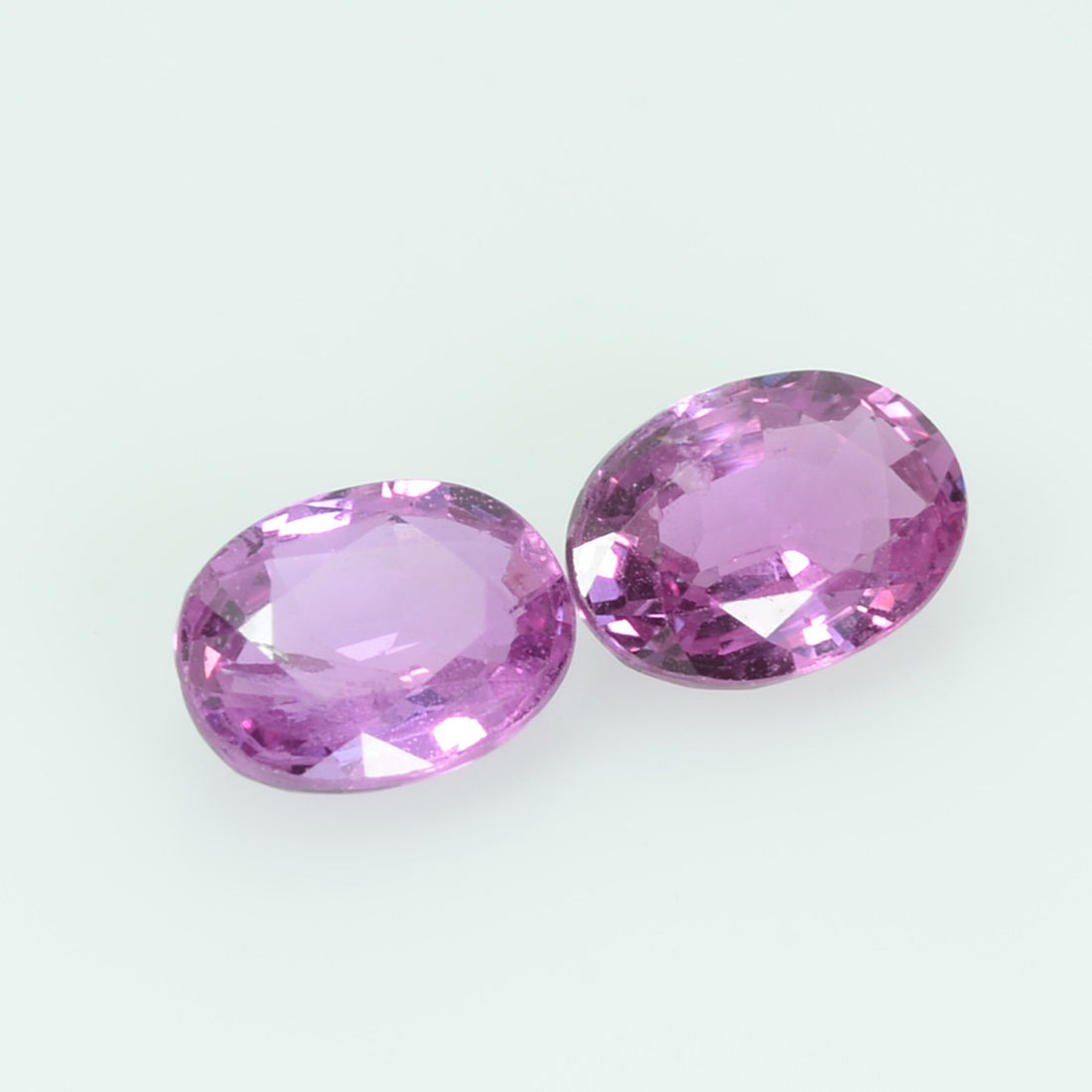 2.13 cts Natural  Pink Sapphire Loose Gemstone oval Cut - Thai Gems Export Ltd.