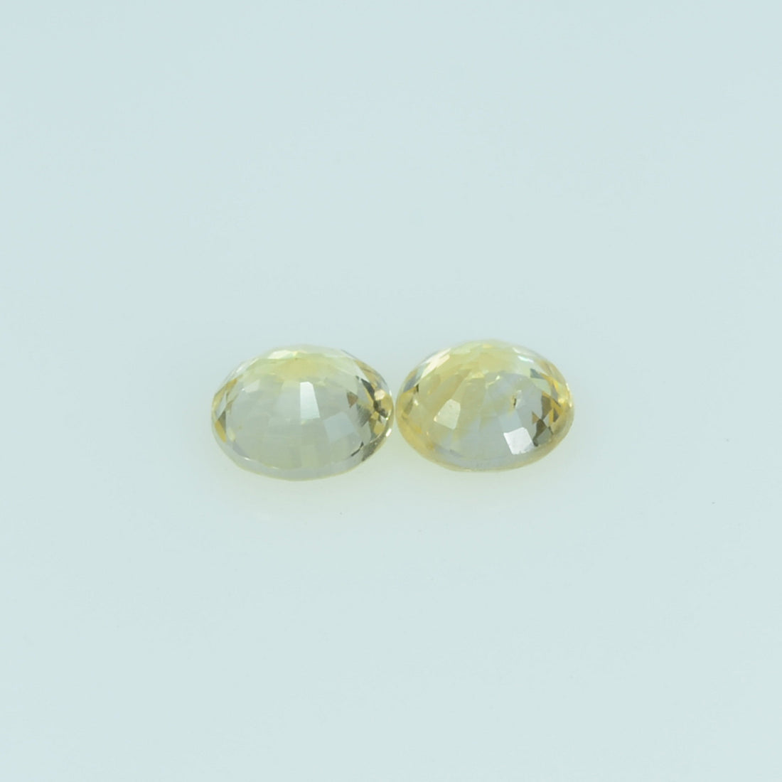 3.5 mm Natural Yellow Sapphire Loose Gemstone Round Cut - Thai Gems Export Ltd.