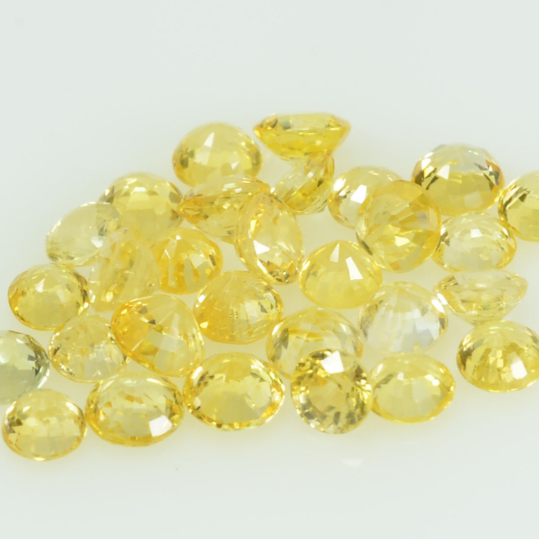 3.0 mm Natural Yellow Sapphire Loose Gemstone Round Cut - Thai Gems Export Ltd.
