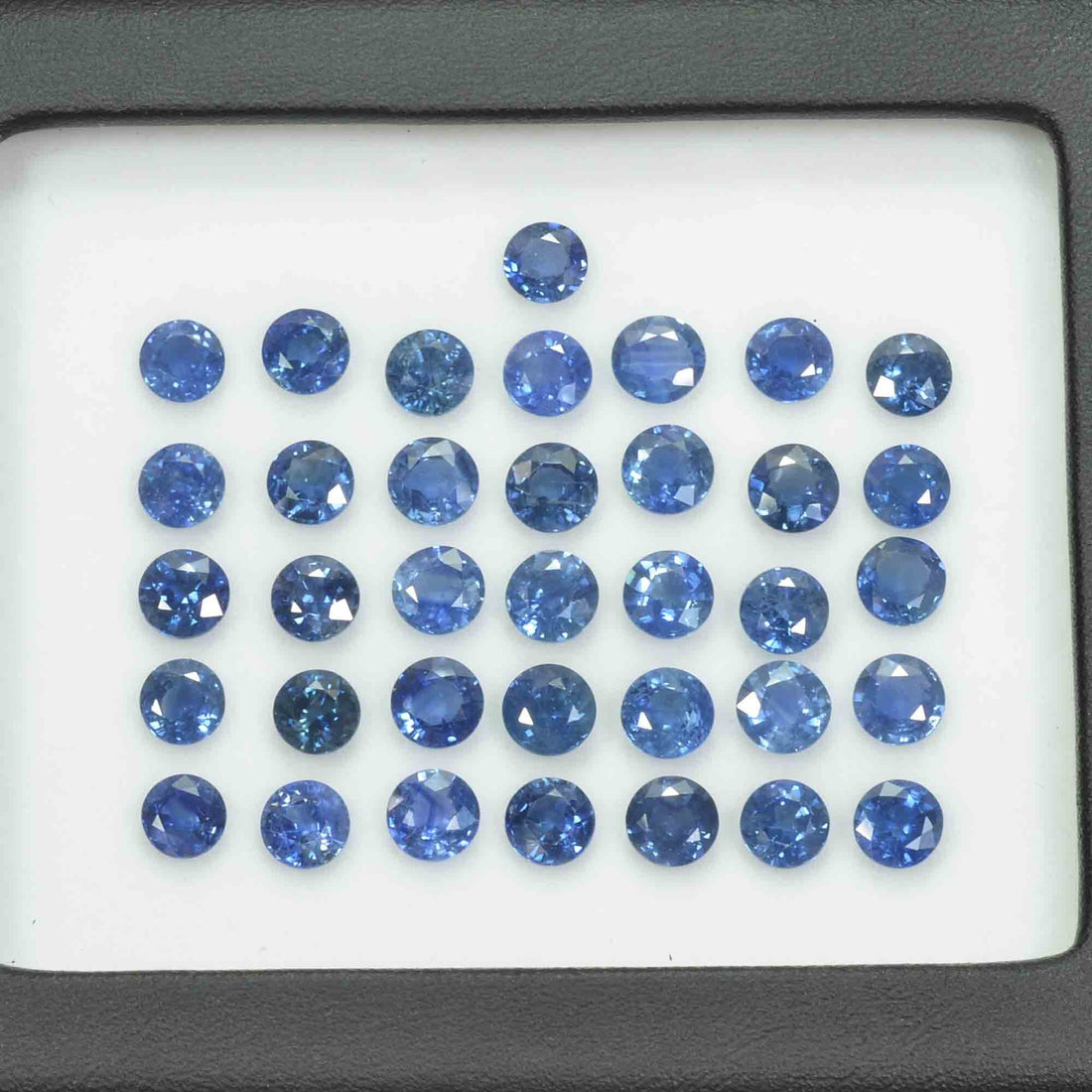 5.2-5.9 MM Natural Blue Sapphire Loose Gemstone Round Cut