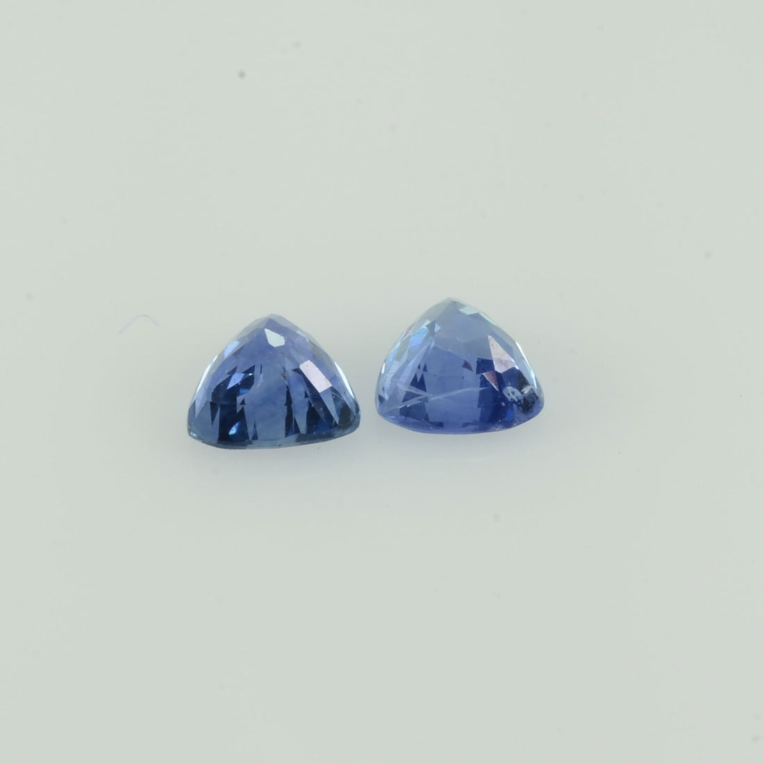 0.56 - 0.76 cts Natural Blue Sapphire Loose Gemstone Trillion Cut Pair