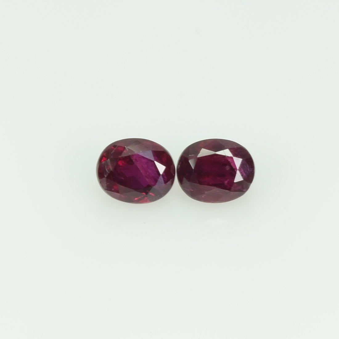 4x3.5 mm Natural Thai Ruby Loose Gemstone Oval Cut