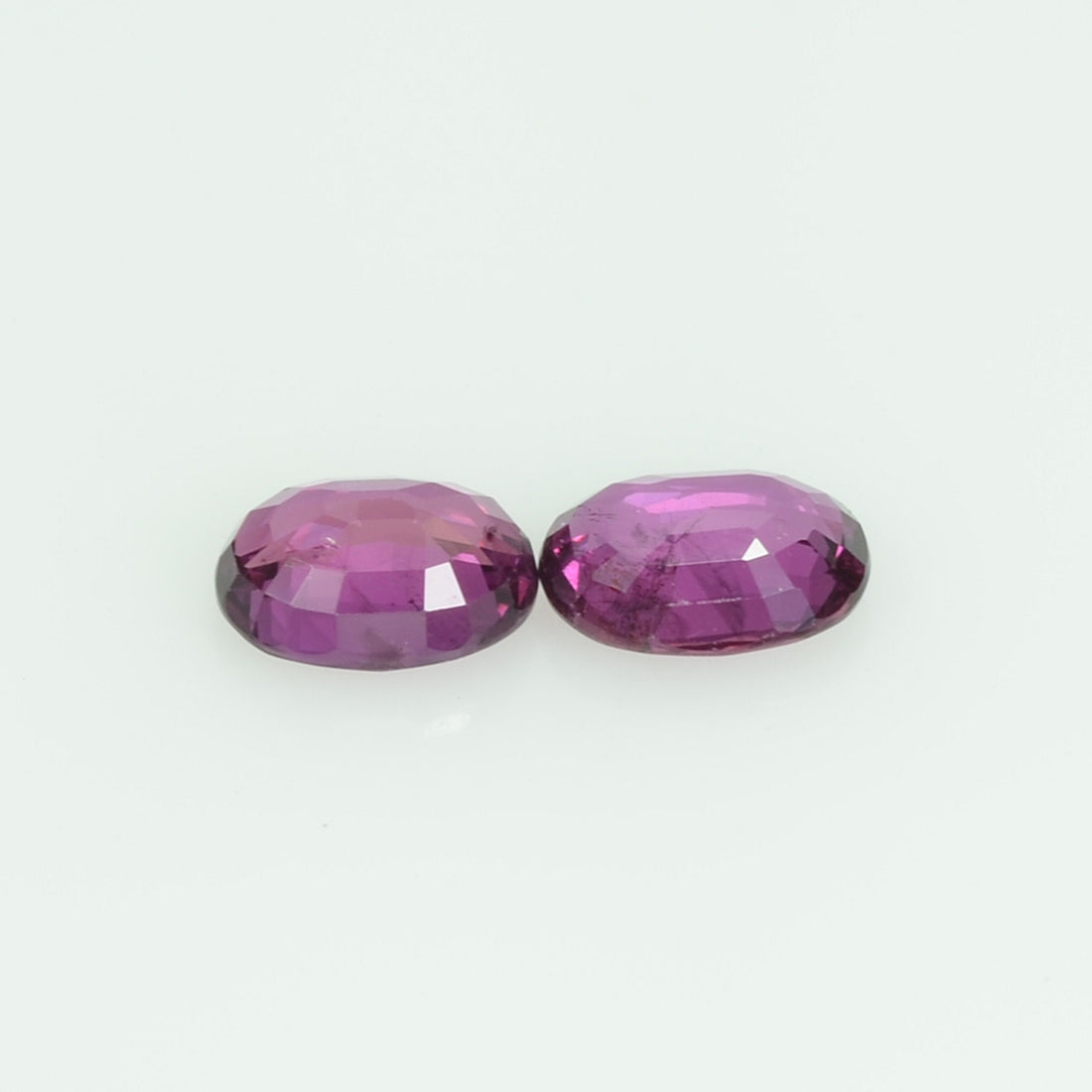 5.5x4.00 mm Natural Thai Ruby Loose Gemstone Oval Cut