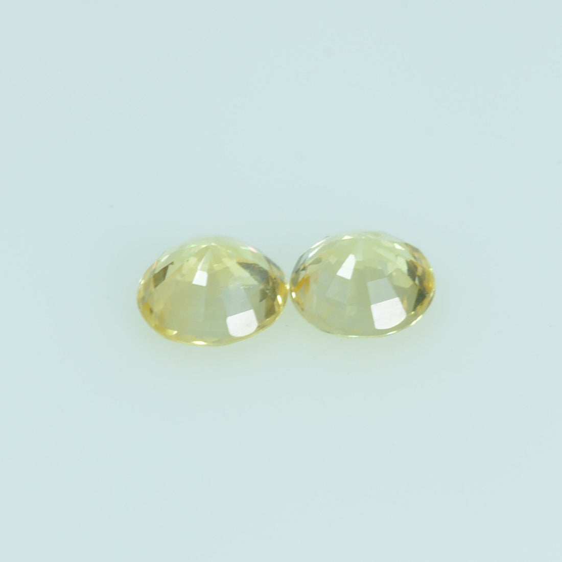 3.7 mm Natural Yellow Sapphire Loose Gemstone Round Cut - Thai Gems Export Ltd.