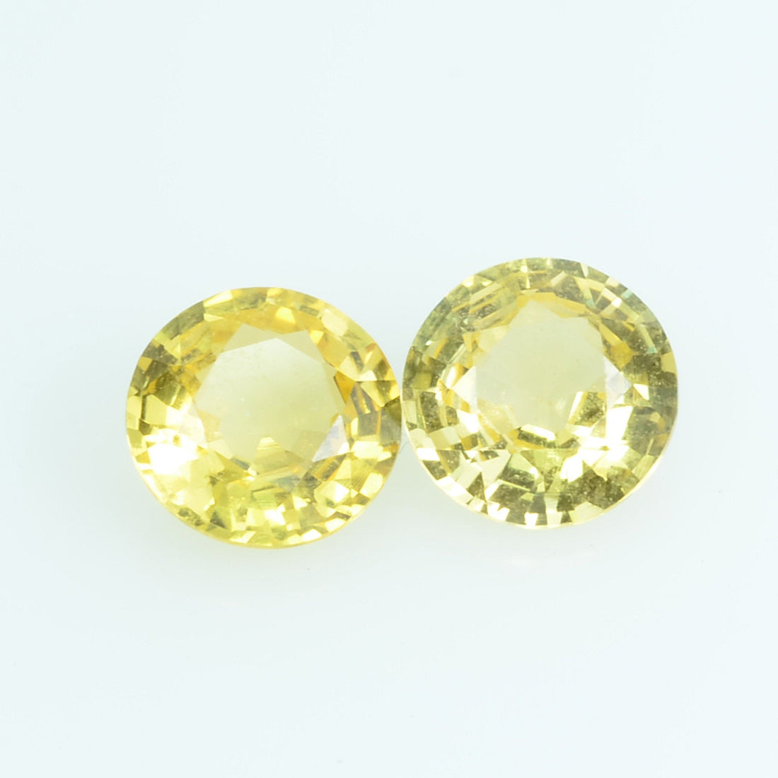 5.2 mm Natural Yellow Sapphire Loose Gemstone Round Cut