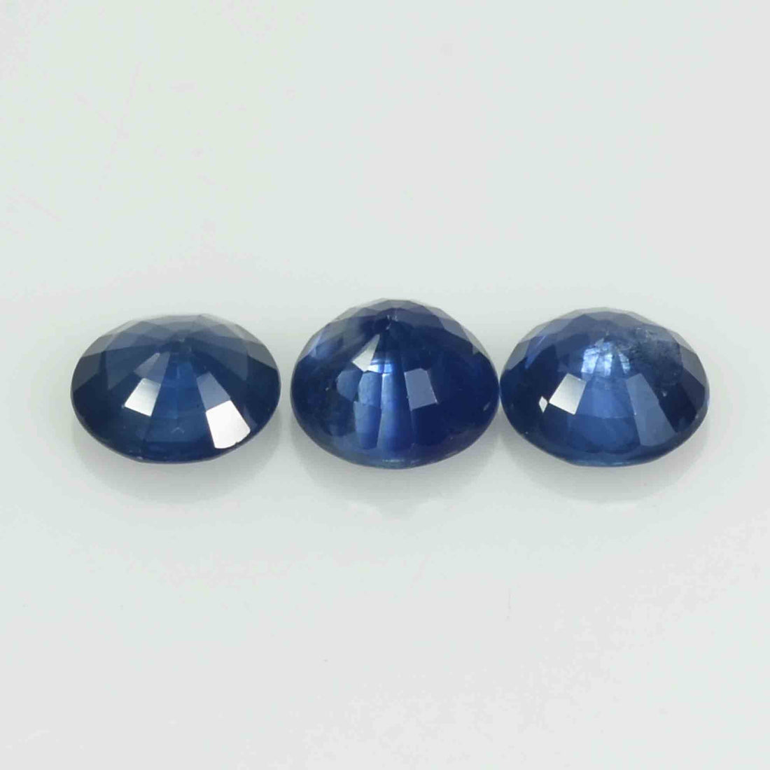 4.9-5.8 MM Natural Blue Sapphire Loose Gemstone Round Cut