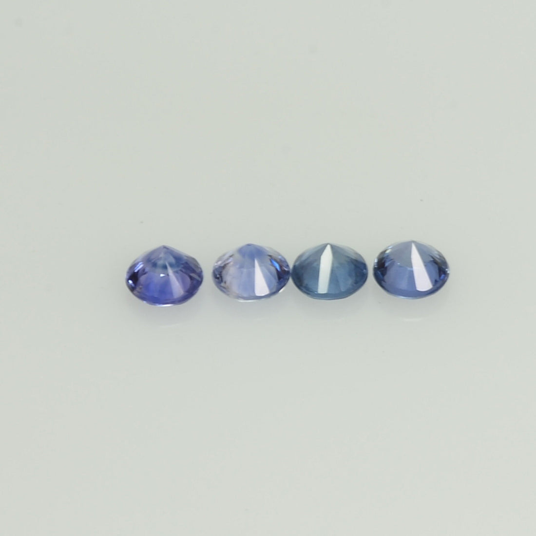 1.2 -4.0 mm Natural Blue Sapphire Loose Gemstone Round Diamond Cut Vs Quality Color