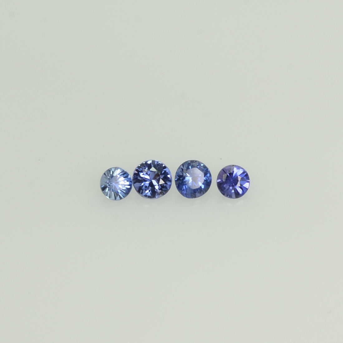 1.2 -4.0 mm Natural Blue Sapphire Loose Gemstone Round Diamond Cut Vs Quality Color