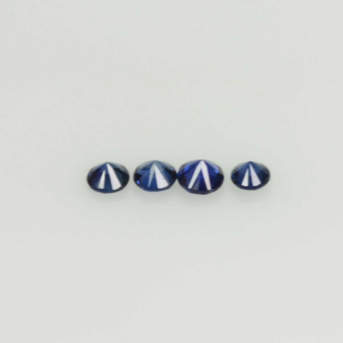 1.4-6.1 mm Natural Blue Sapphire Loose Gemstone Round Diamond Cut Vs Quality Color