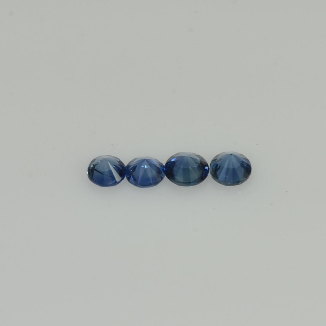 3.0-3.5 mm Natural Blue Sapphire Loose Gemstone Round Diamond Cut Vs Quality Color