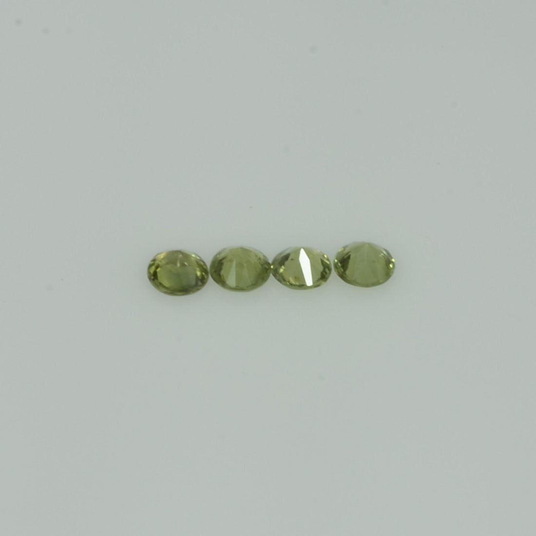 2.5-3.6 mm Natural Green Sapphire Loose Gemstone Round Diamond Cut Vs Quality Color