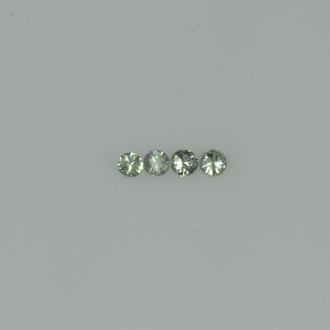 1.4-3.5  mm Natural Greenish Yellow Sapphire Loose Gemstone Round Diamond Cut Vs Quality Color