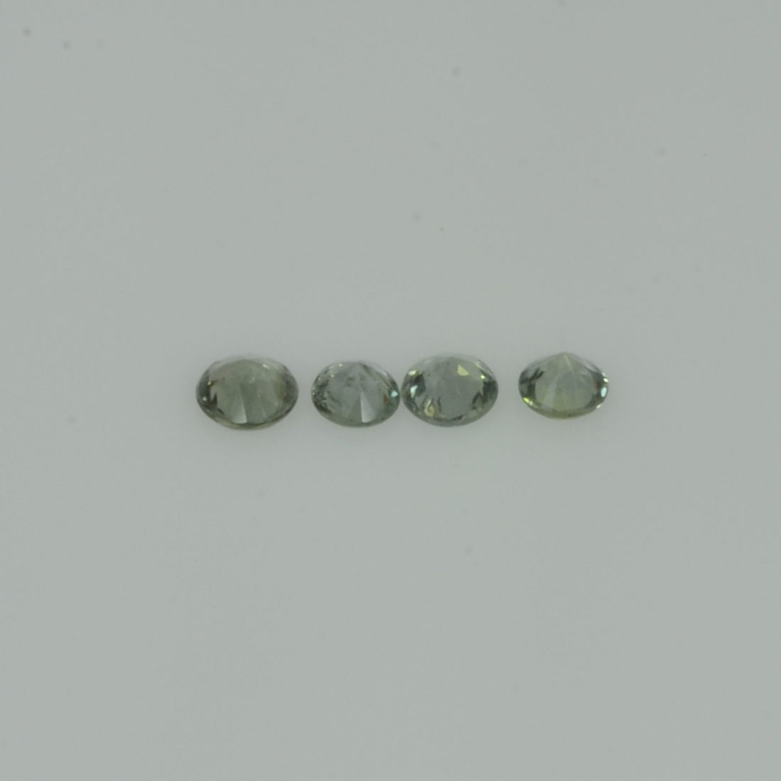 1.4-3.5  mm Natural Greenish Yellow Sapphire Loose Gemstone Round Diamond Cut Vs Quality Color