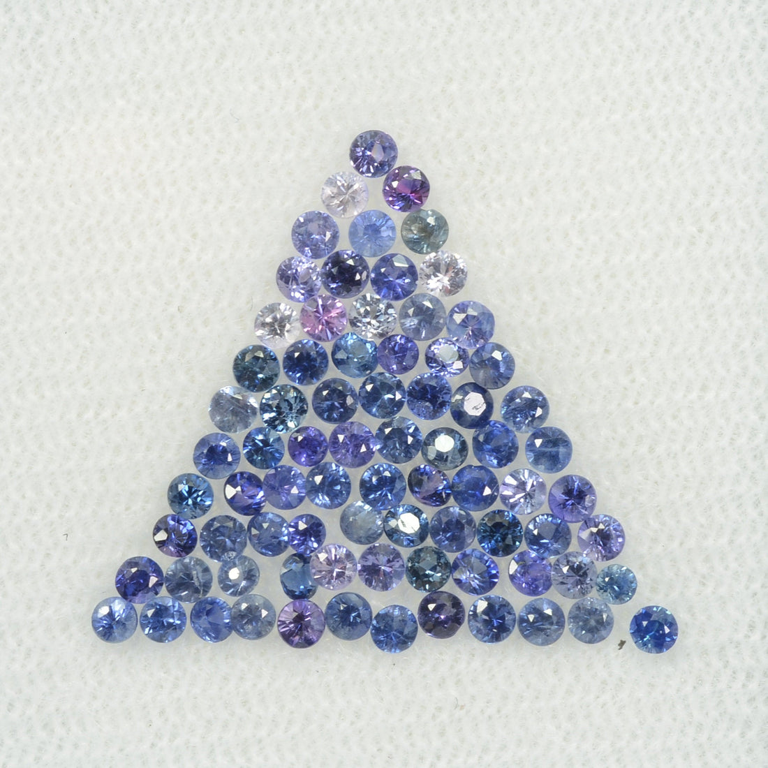 2-2.5 mm Natural BlueSapphire Loose Gemstone Round Diamond Cut Vs Quality Color - Thai Gems Export Ltd.